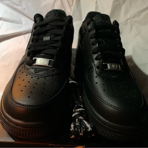 Supreme Nike Air Force 1 Black RARE Mens Size 4 / 5.5W Style #CU9225-001 - Picture 3 of 6